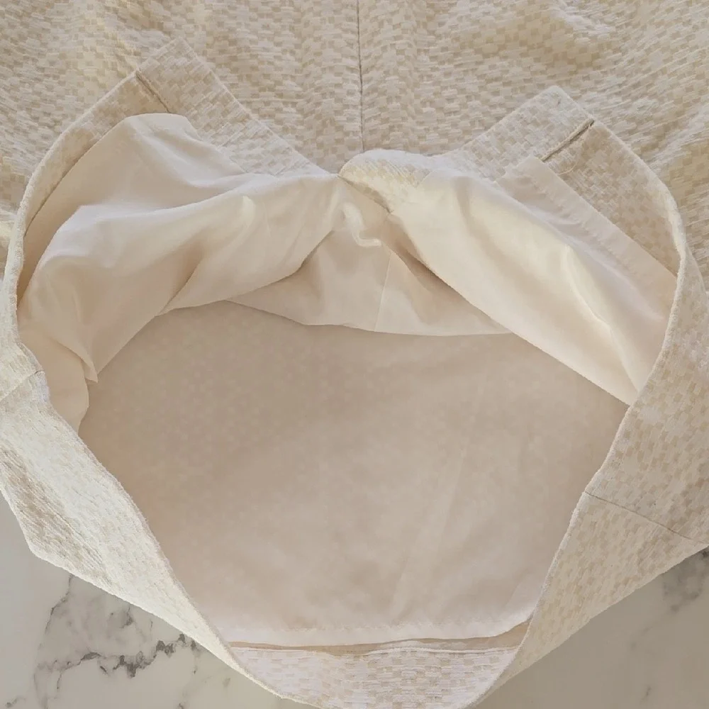 J.Crew Cream Embroidered Pencil Skirt‎ Size 6 Quiet Luxury Workwear